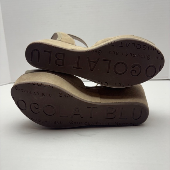 Chocolat Blu Nude Suede Ankle Strap Wedge Sandals Size 7 - Picture 3 of 8